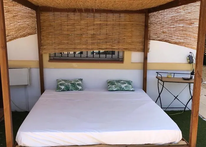 Villa 25 *