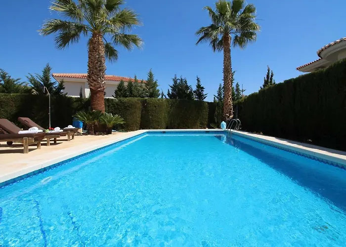 Villa 25 *